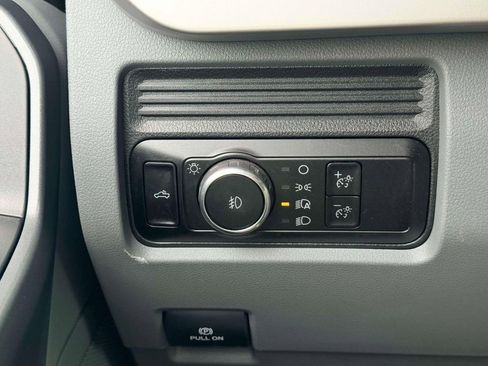 Used 2023 Ford F250 XLT AWD/4WD image 20