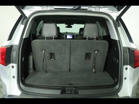Used 2019 GMC Acadia SLT FWD image 10
