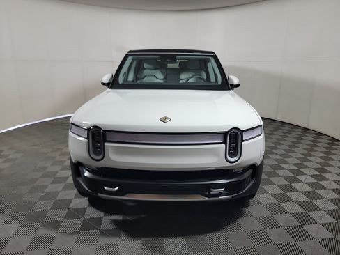 Used 2024 Rivian R1S Adventure AWD/4WD image 8