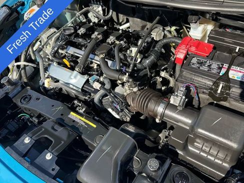 Used 2025 Nissan Versa SR w/ Trunk Package image 15