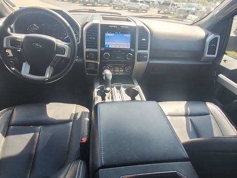 Used 2019 Ford F150 Lariat image 6
