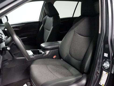 Certified 2024 Toyota RAV4 XLE FWD image 27