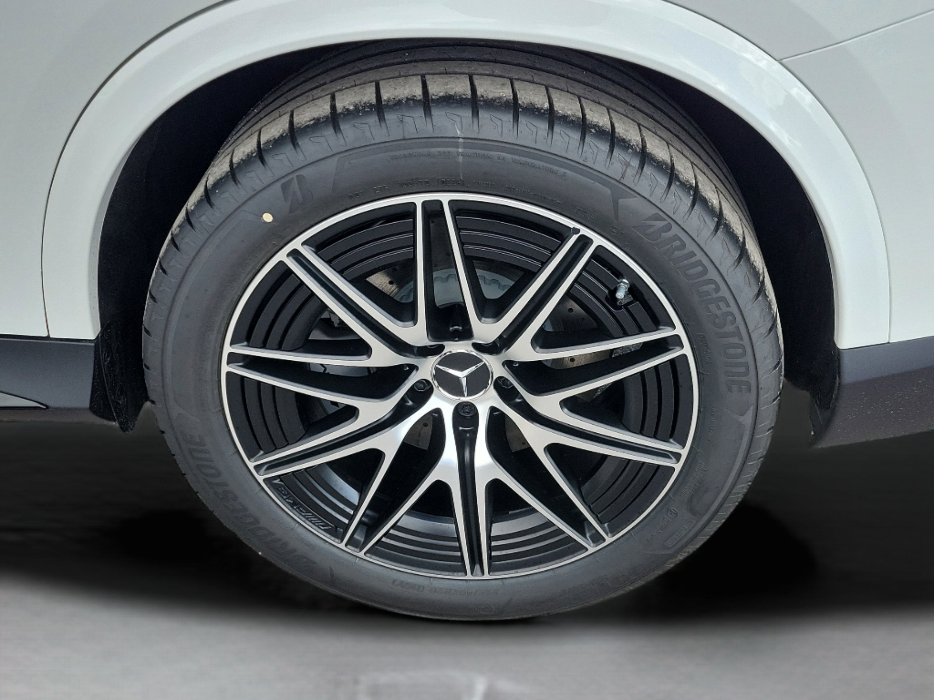 New 2026 Mercedes-Benz GLC 43 AMG 4MATIC image 30