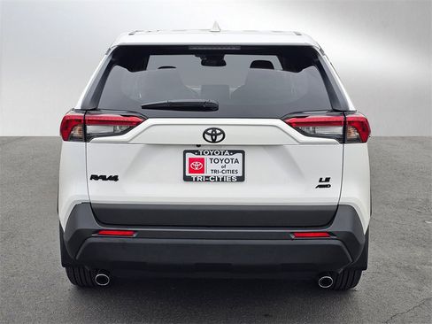 Used 2025 Toyota RAV4 LE image 4
