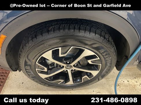 Used 2023 Kia Sportage EX image 26