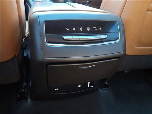 Used 2022 Cadillac Escalade Premium Luxury w/ Performance Package image 18