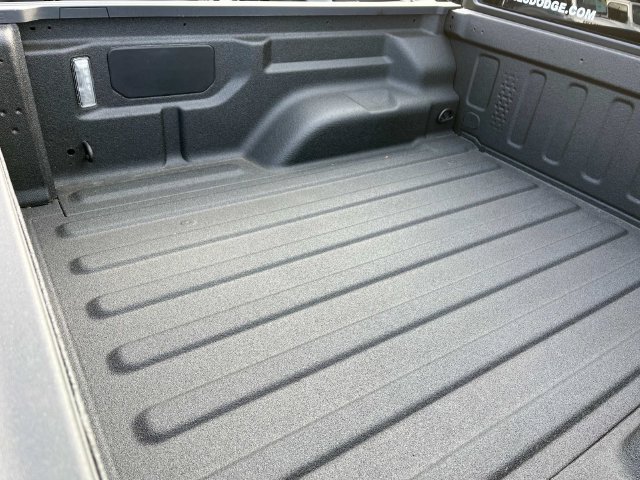 New 2025 Jeep Gladiator Sport AWD/4WD image 4