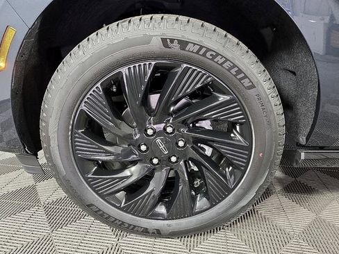 New 2025 Lincoln Navigator L Reserve w/ Jet Appearance Package AWD/4WD image 9