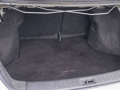 Used 2016 Nissan Sentra SV FWD image 24