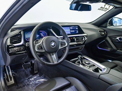 Certified 2022 BMW Z4 sDrive30i w/ M Sport Package image 16