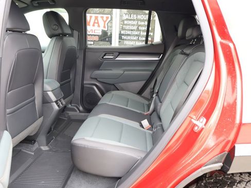 New 2026 GMC Terrain AT4 w/ LPO, Black Badging Package AWD/4WD image 25