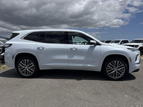 New 2026 Buick Enclave Avenir w/ Super Cruise Package FWD image 3