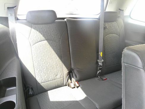 Used 2012 GMC Acadia SL w/ Preferred Package image 8