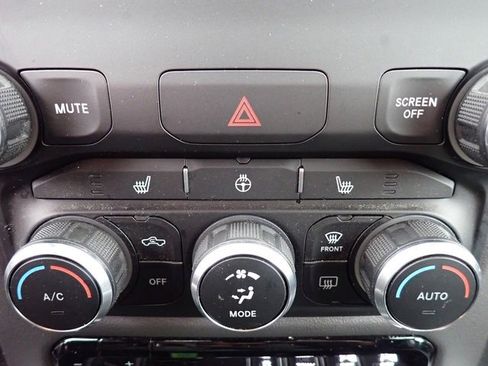 Certified 2022 RAM 1500 Big Horn image 23