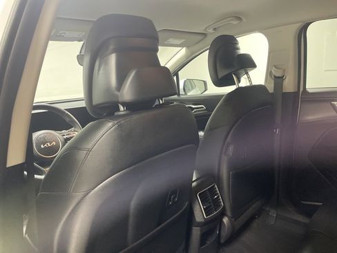 Certified 2023 Kia Sportage EX image 16