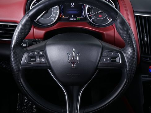 Used 2023 Maserati Levante GT AWD/4WD image 20