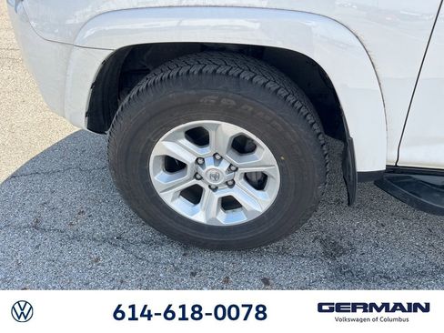 Used 2022 Toyota 4Runner SR5 Premium w/ Moonroof Package image 21