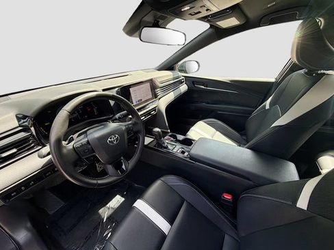 Used 2025 Toyota Camry SE FWD image 21