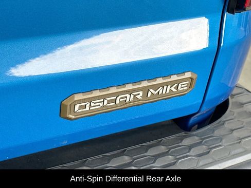 Used 2021 Jeep Gladiator Sport image 43