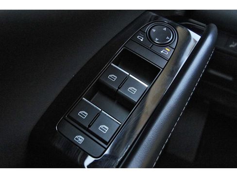 Used 2025 MAZDA CX-30 AWD 2.5 S w/ Preferred Package image 21