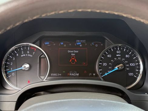 Used 2021 Ford Expedition Limited AWD/4WD image 18