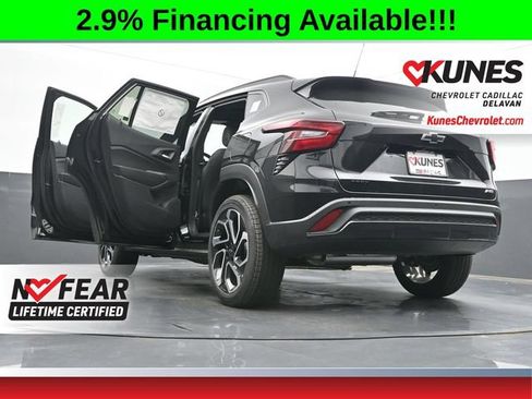 New 2026 Chevrolet Trax RS w/ Sunroof Package FWD image 65