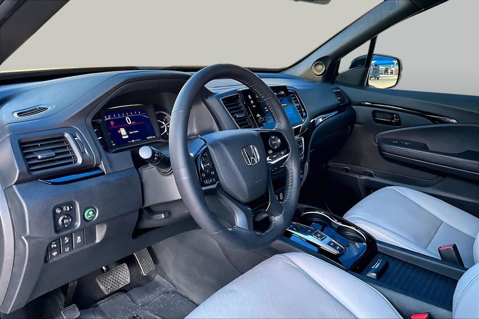 Used 2023 Honda Passport Elite image 17