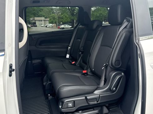New 2026 Honda Odyssey EX-L image 12