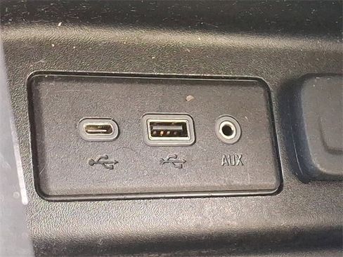 Used 2019 Chevrolet Equinox LT image 23