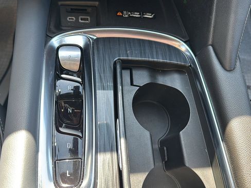 Used 2024 Buick Enclave Premium image 17