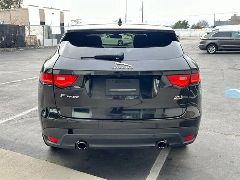 Used 2017 Jaguar F-PACE Prestige image 6