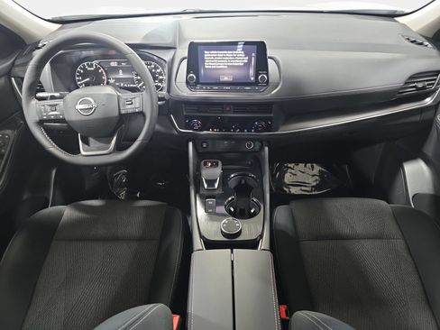 New 2026 Nissan Rogue SV w/ Cold Weather Package AWD/4WD image 9