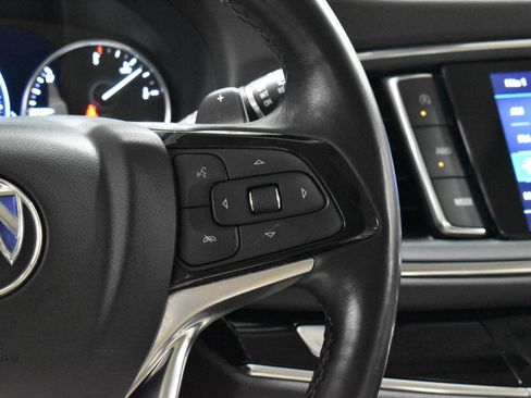 Used 2022 Buick Enclave Avenir image 10