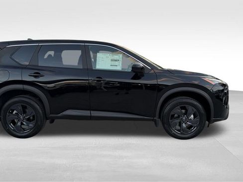 New 2026 Nissan Rogue SV FWD image 9