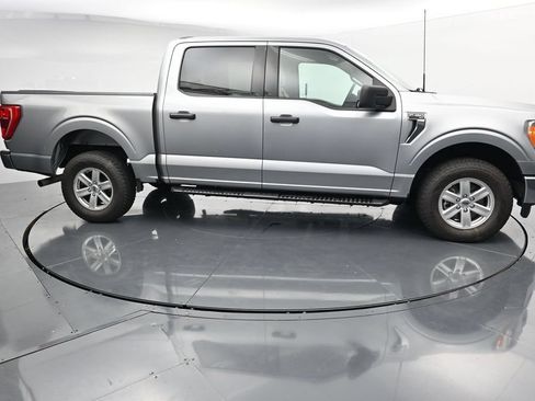 Used 2022 Ford F150 XLT w/ Equipment Group 301A Mid AWD/4WD image 9