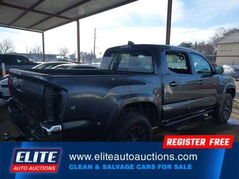 Used 2021 Toyota Tacoma SR5 w/ Blackout Package (TMS) image 28