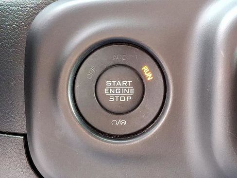 Used 2022 Jeep Wrangler Unlimited Sahara w/ Cold Weather Group image 23