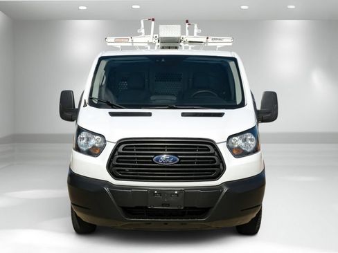 Used 2019 Ford Transit 250 130 Low Roof RWD image 4