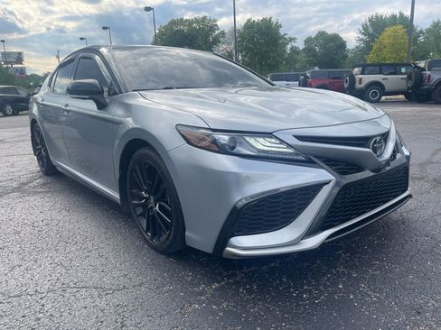 Used 2024 Toyota Camry XSE w/ Navigation Package FWD image 9