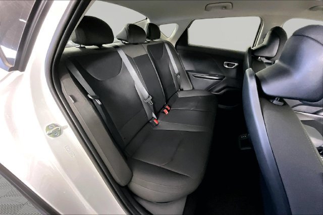 New 2026 Kia K4 FWD image 10
