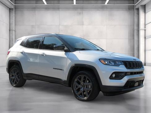 Certified 2026 Jeep Compass Limited AWD/4WD image 1