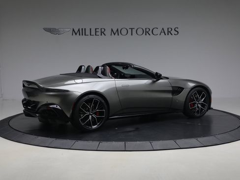 Used 2021 Aston Martin V8 Vantage Roadster image 8