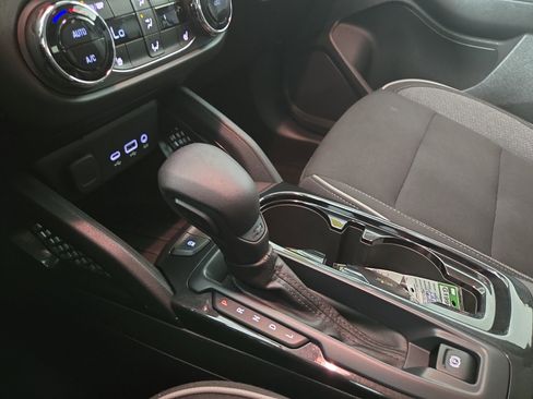 Certified 2021 Chevrolet TrailBlazer LT w/ Convenience Package image 22