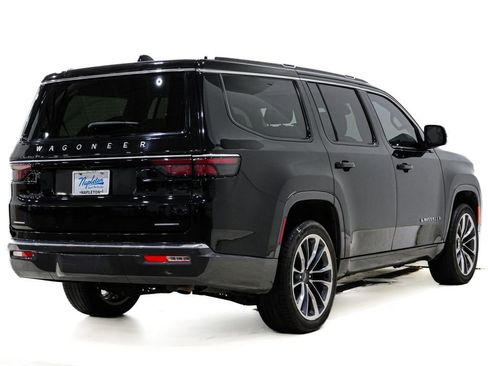 Used 2022 Jeep Wagoneer Series III w/ Premium Group I image 6