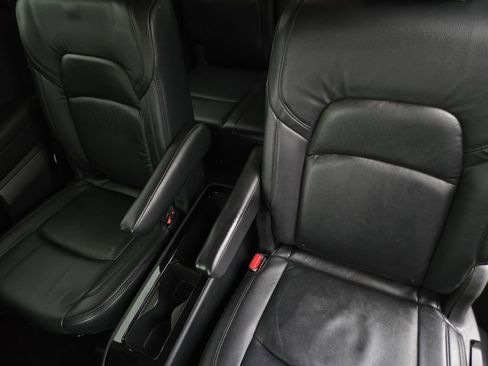 Certified 2022 Nissan Pathfinder SV w/ SV Premium Package image 14