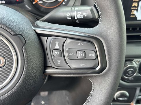 New 2026 Jeep Gladiator Mojave image 9