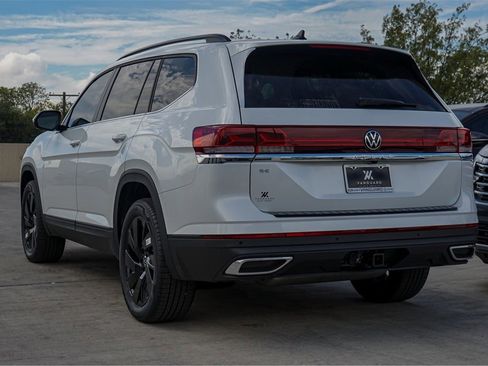 New 2026 Volkswagen Atlas SE image 6