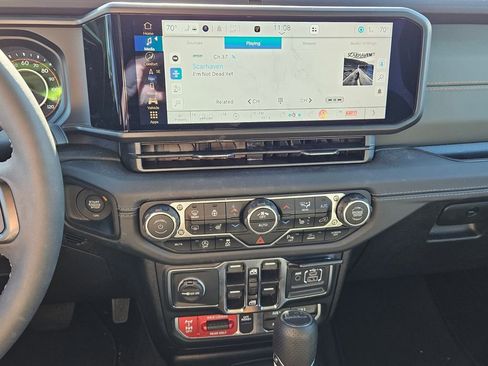 New 2025 Jeep Gladiator Mojave AWD/4WD image 17