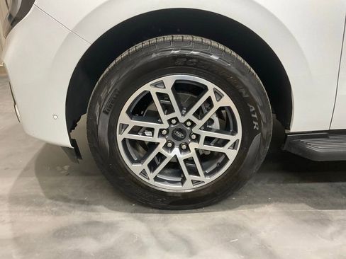 Used 2025 Ford Expedition Max Active image 6