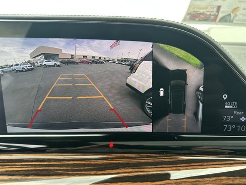 Used 2021 Cadillac Escalade ESV Premium Luxury image 35